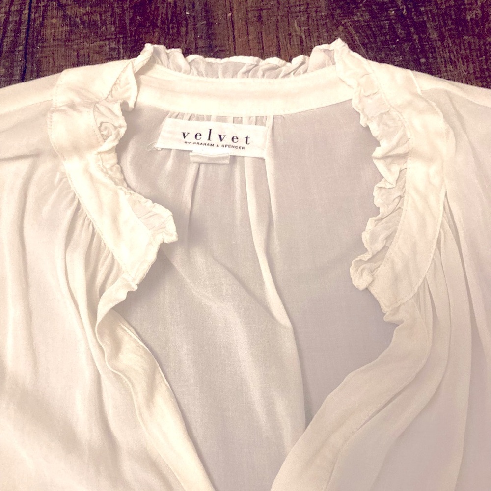 VELVET BY GRAHAM & SPENCER Ruffled collar White Blouse - Size Small